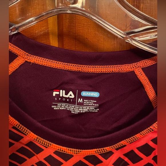 Fila breathable performance athletic t-shirt women’s size medium. New with tags - Picture 4 of 4